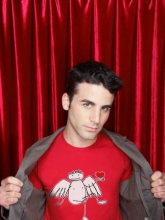 Футболка человек с сердцем на ладони из коллекции "Человеки"